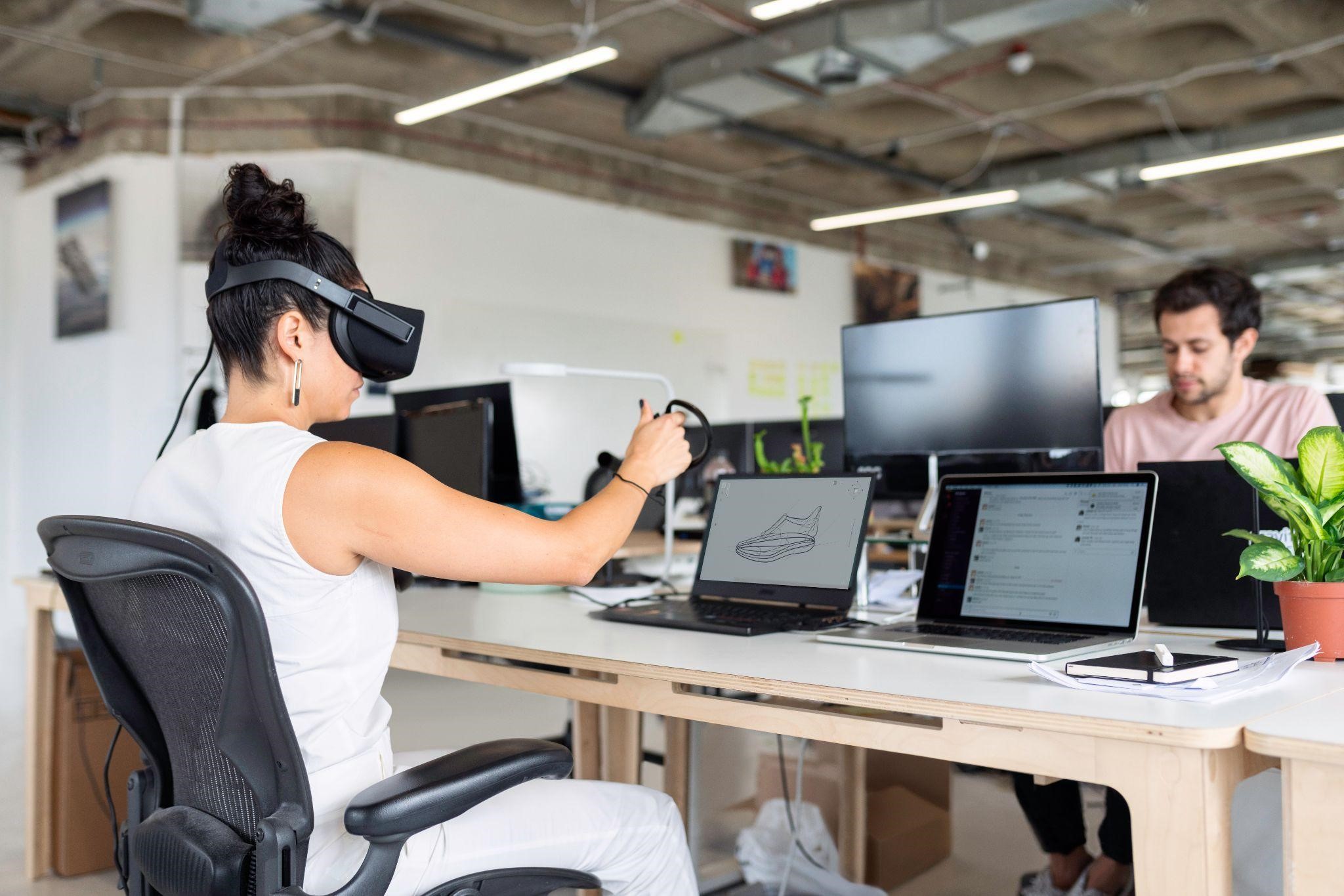 What is a virtual office and does it affect your team’s productivity?